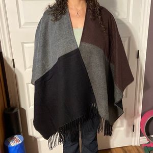 Poncho/shawl